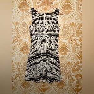 Ivanka Trump Black and White Linen Blend Sleeveless Fit & Flare Dress Size 6